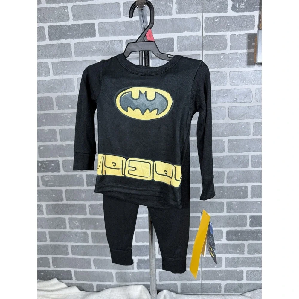 Batman Toddler Boys Cosplay Sleepwear 2 Piece Set Size 2T‎ Licensed DC Comics